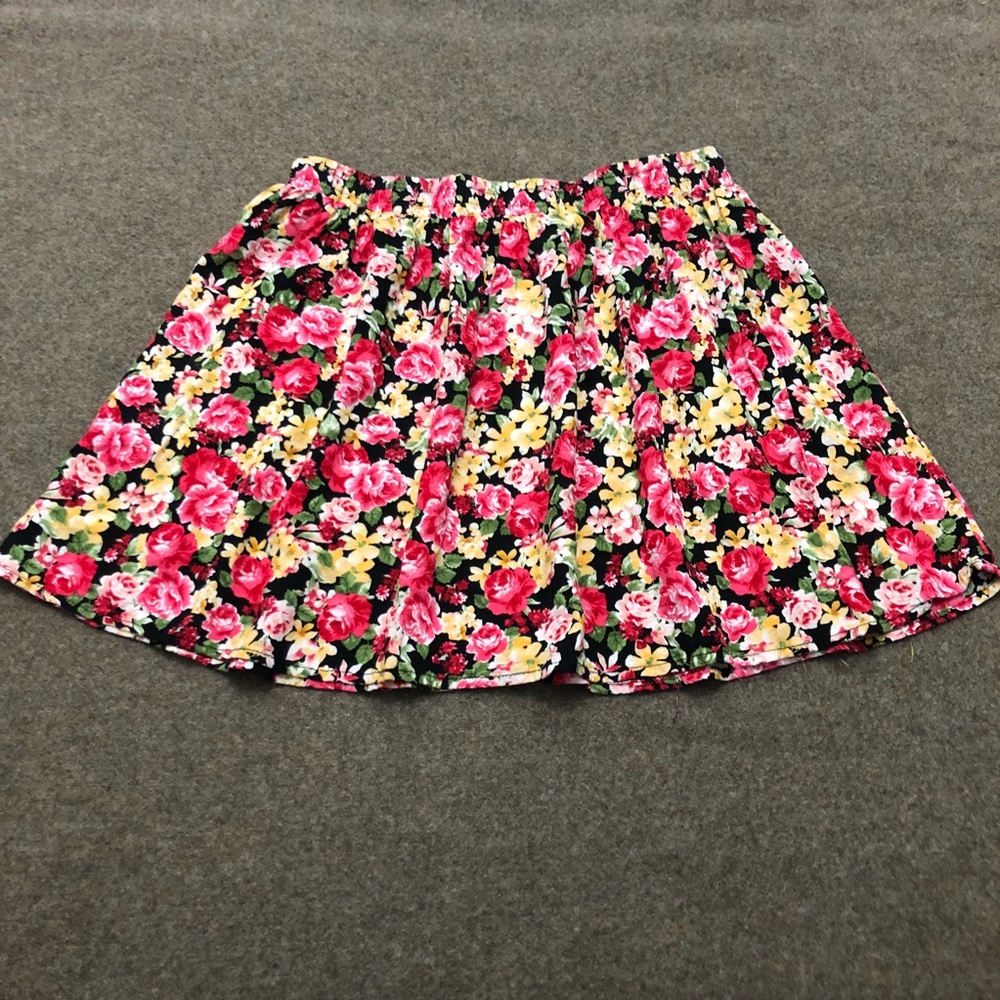 Floral skirt (cute roses)